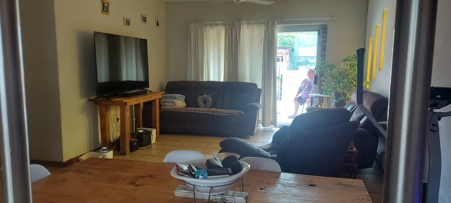 16 Bedroom Property for Sale in Oos Einde North West